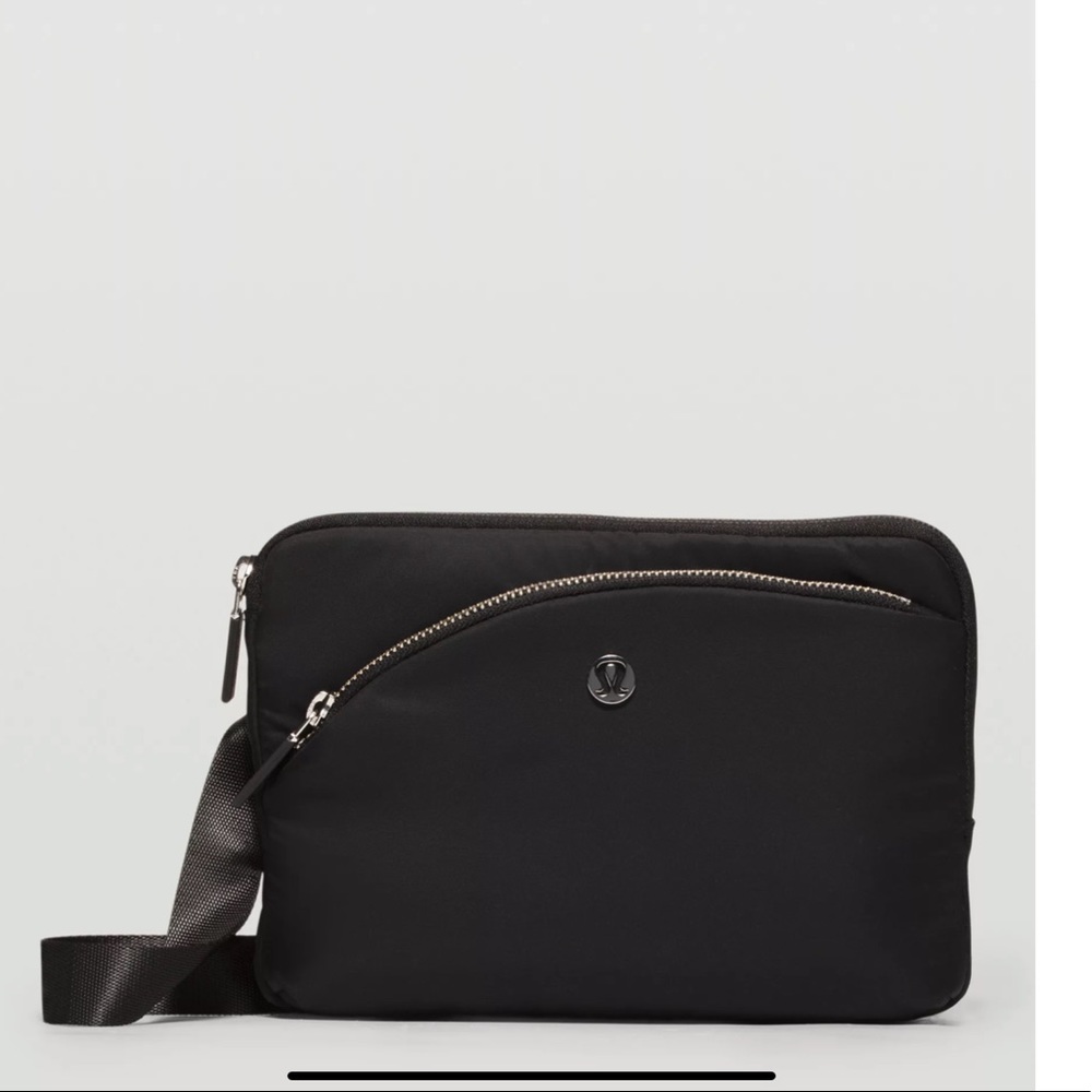 EUC Black Lululemon Curved Lines Crossbody Bag